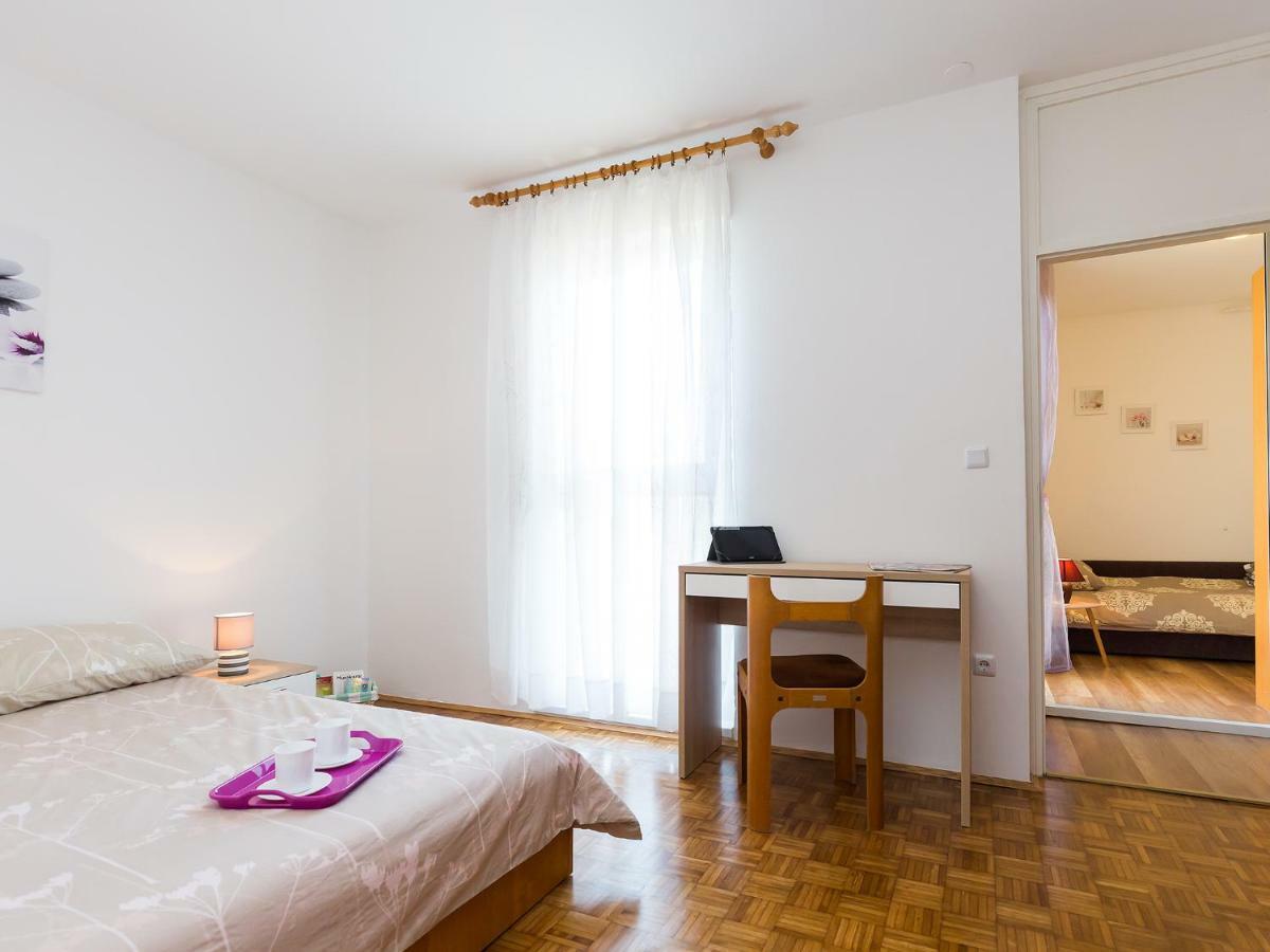 Apartment Lory'S Place Pula Exteriér fotografie